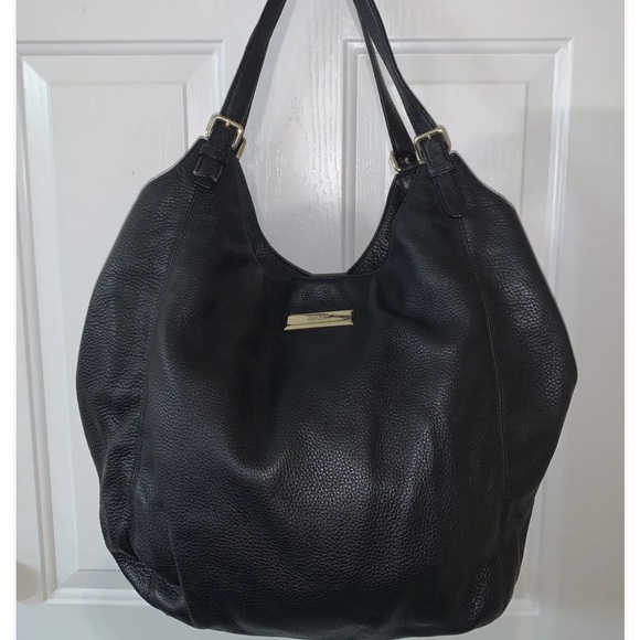 BKNY Handbags - DKNY Black Pebbled Leather Hobo Extra Large Bag GUC